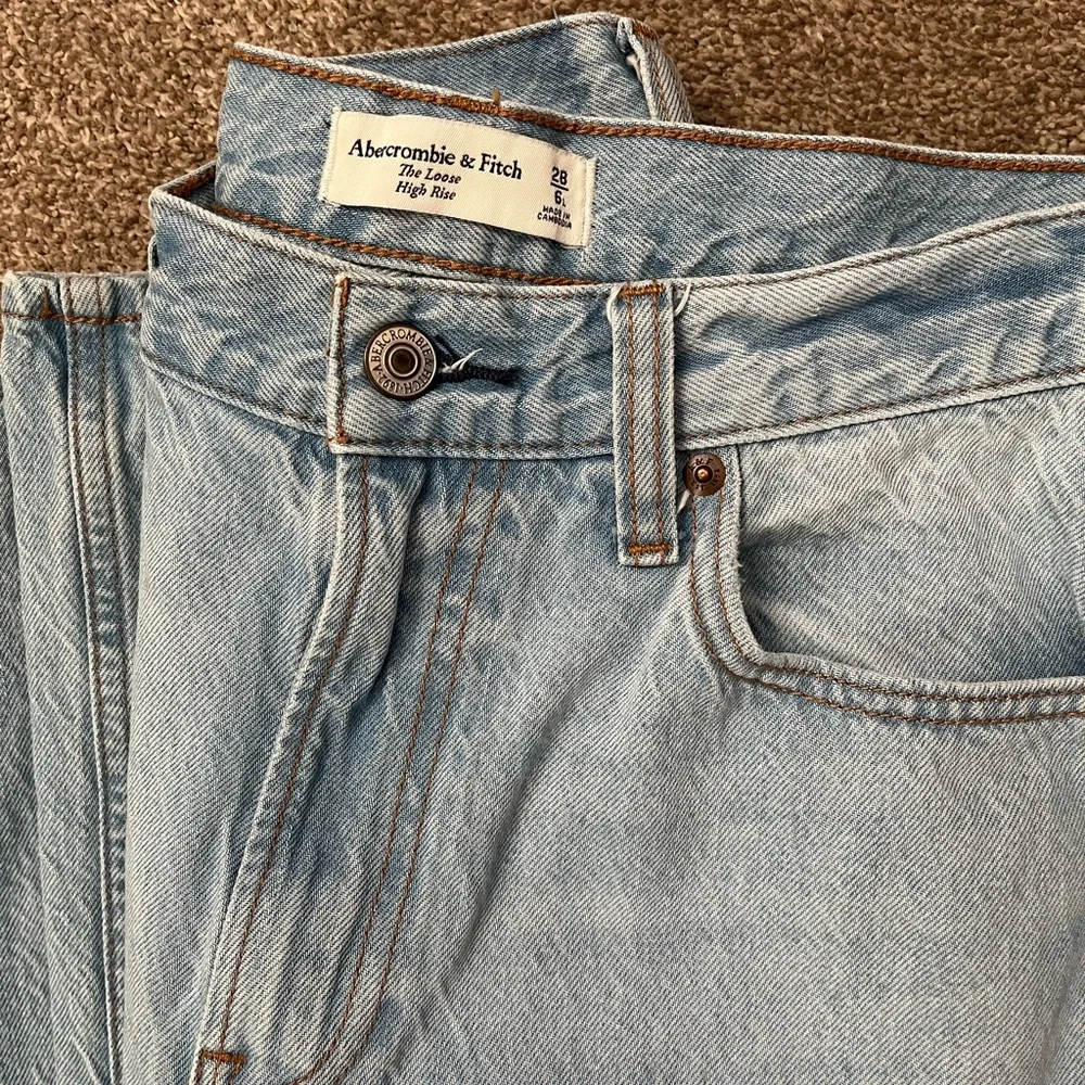 Abercrombie & Fitch Women's High Rise Jeans - Light Blue - Picture 5 of 12